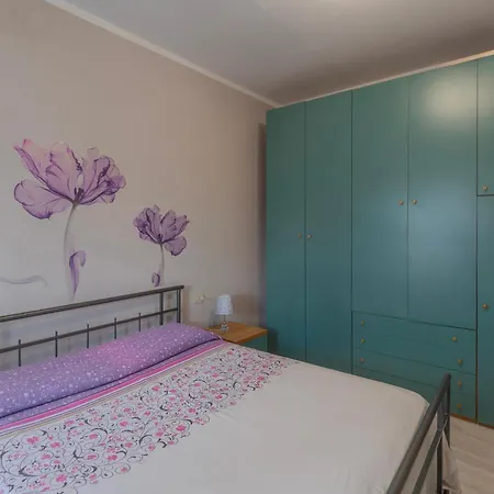 Holiday home Casa Azzurra - Helloelba